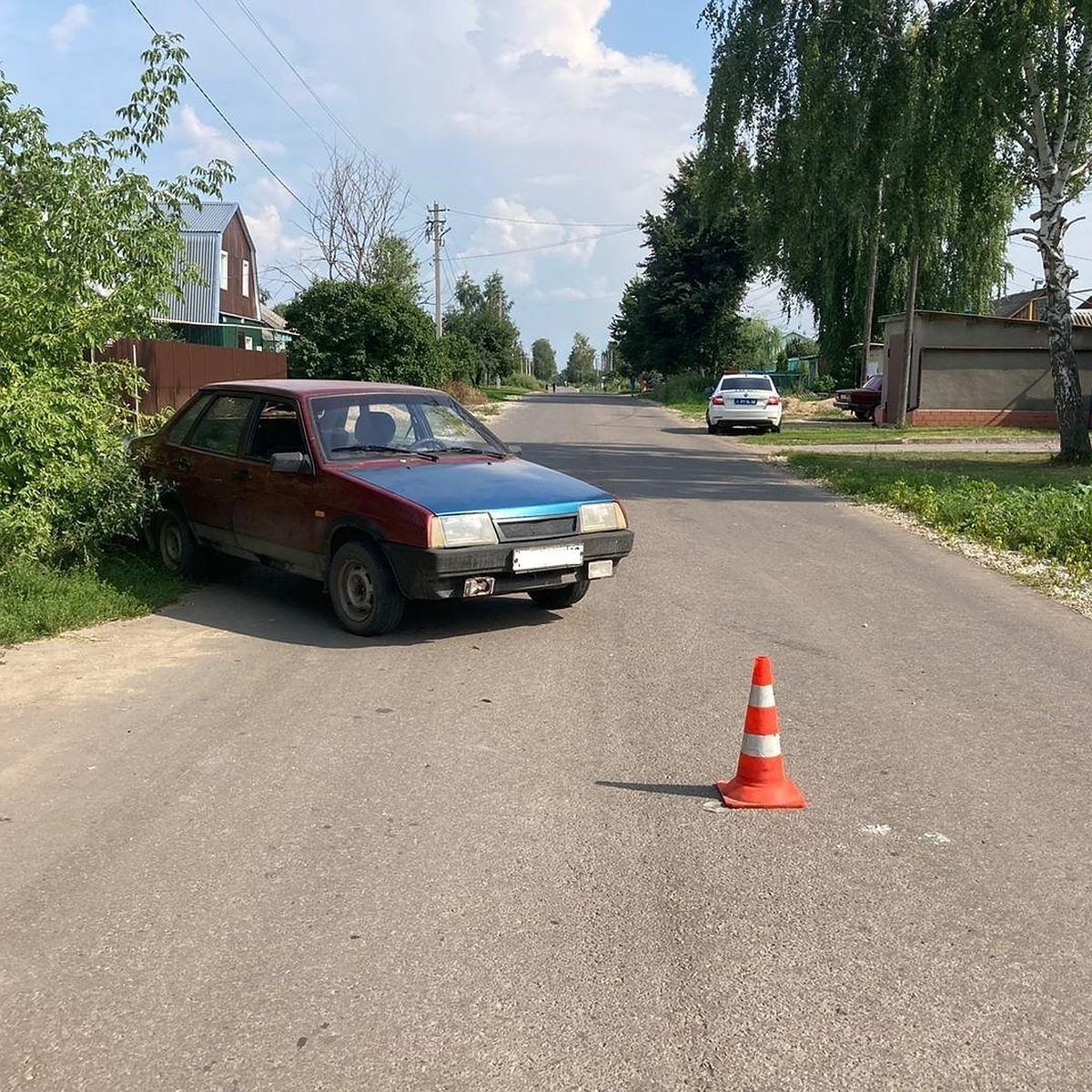 В Ряжске пятилетняя девочка попыталась перебежать дорогу, но попала под  машину - KP.RU