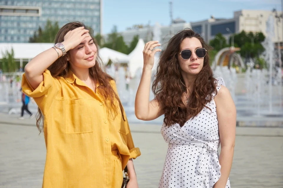 Жителям Москвы порекомендовали избегать длительного пребывания на солнце из-за жары, которая ожидается в столице в эти выходные