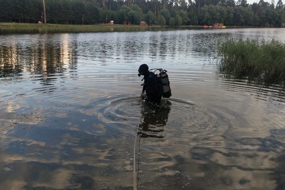 На видео попало, как в Набережных Челнах пьяный водитель протаранил стену магазина