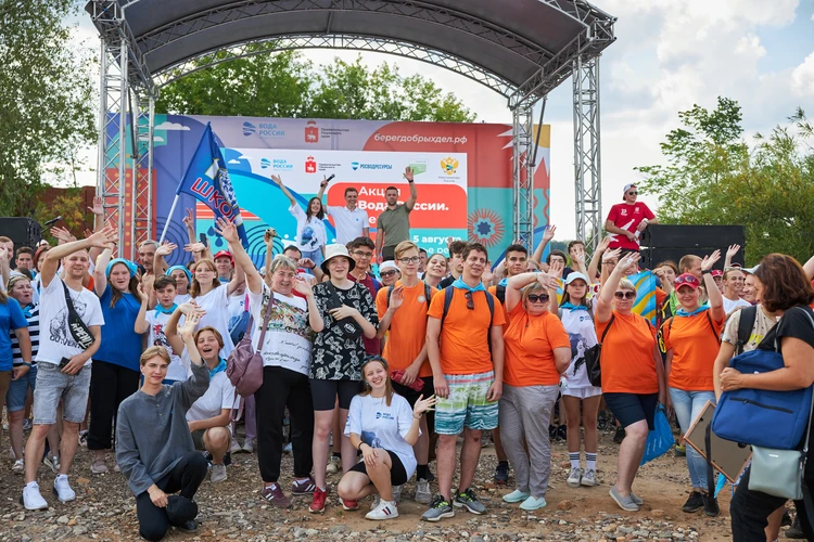 «Хорошо там, где чисто»: Волонтеры акции «Вода России» привели в порядок берег Камы