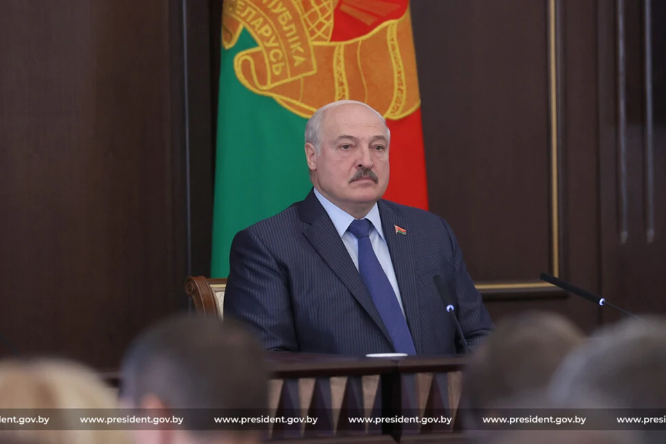 Лукашенко назвал чиновников, которым придется уйти с должностей «без содержания». Фото: пресс-служба президента