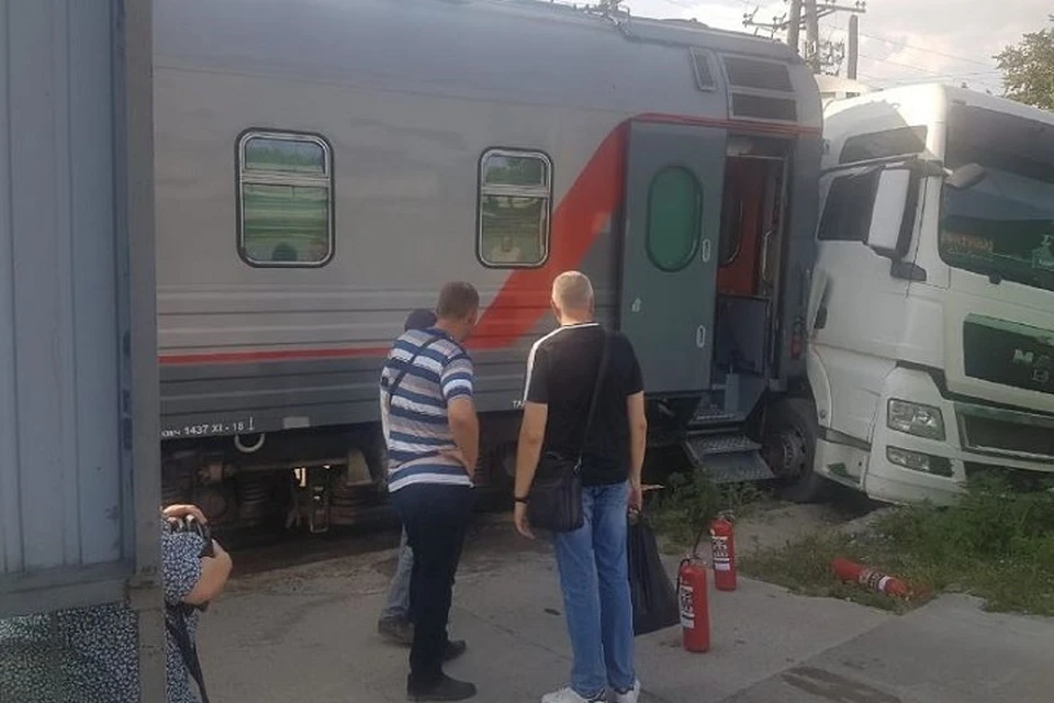 ДТП произошло в переулке Нефтяном. Фото: отдел пропаганды УГИБДД
