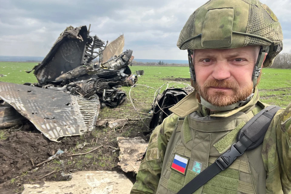 Военкор "Комсомолки" рассказал, что Россия перебила крупную артерию доставки боеприпасов для обстрелов Донбасса.