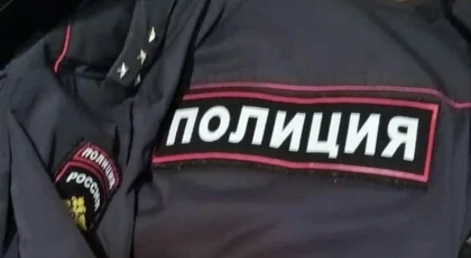 В подъезде дома в Смоленске нашли труп мужчины с признаками насильственной смерти.