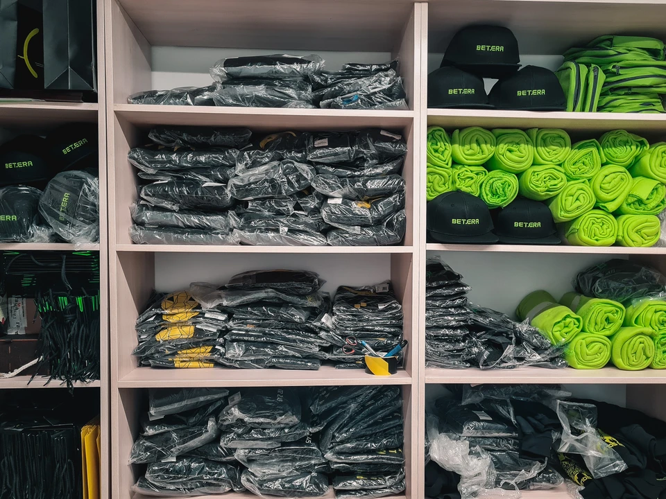 Цель эко-инициативы Real Recycle – привлечь бизнес-партнеров и единомышленников ко вторичному использованию и переработке вещей и корпоративной продукции.