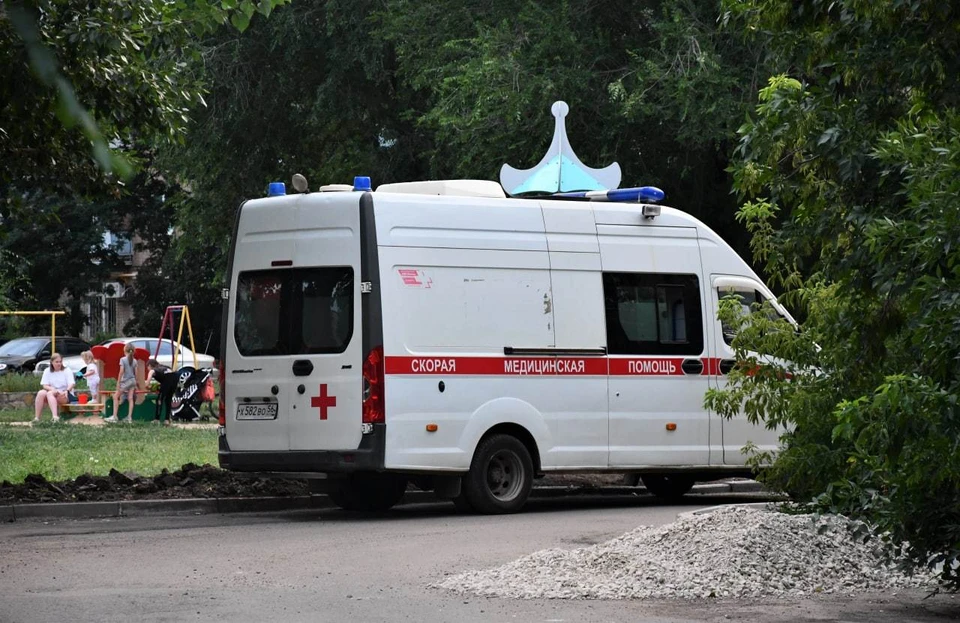 Рабочего с травмой ноги доставили в больницу