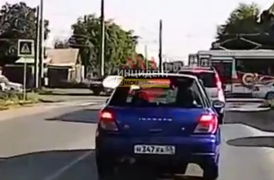 Фото: стоп-кадр видео «Инцидент Омск»