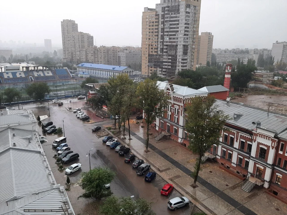 МЧС предупреждает волгоградцев о ливнях, грозах и шквалистом ветре