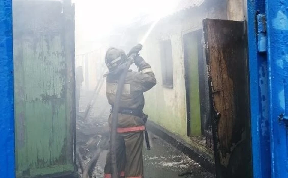 Пожар случился на Колхозной улице в Ливнах
