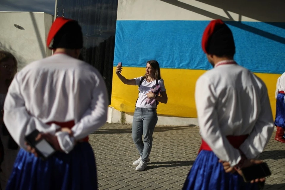 Прием беженцев пока еще возможен - оставшаяся четверть земель не до конца исчерпала свои ресурсы