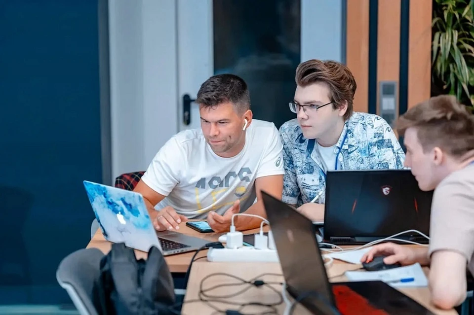 Кубанские IT-разработчики смогут воспользоваться новой программой поддержки по нацпроекту Фото: admkrai.krasnodar.ru