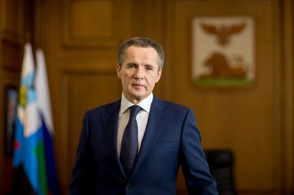 Вячеслав Гладков напомнил, что для включения отопления среднесуточная температура в течение пяти дней должна не превышать восьми градусов. Фото: с сайта губернатора и правительства Белгородской области.