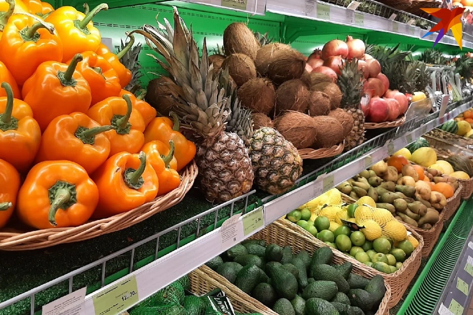 В белорусские магазины вернутся фрукты и овощи из "недружественных" стран. Фото: София ГОЛУБ