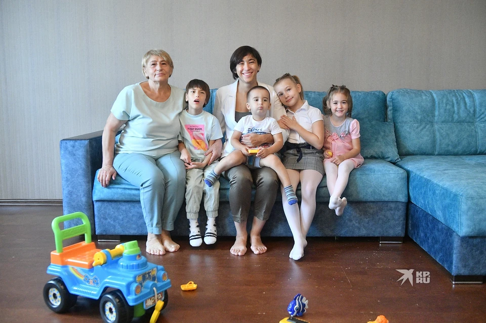 Теперь многодетная семья Стасенко обрела дом, который будет для нее опорой и поддержкой