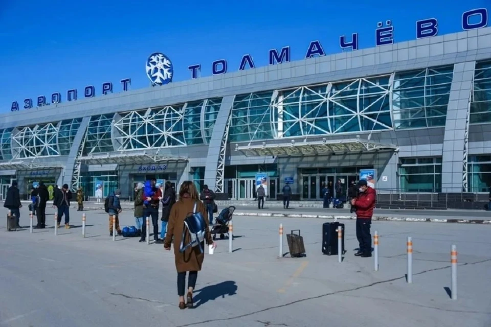 Церемония открытия нового аэровокзала в Толмачево обойдется в 6 миллионов рублей.