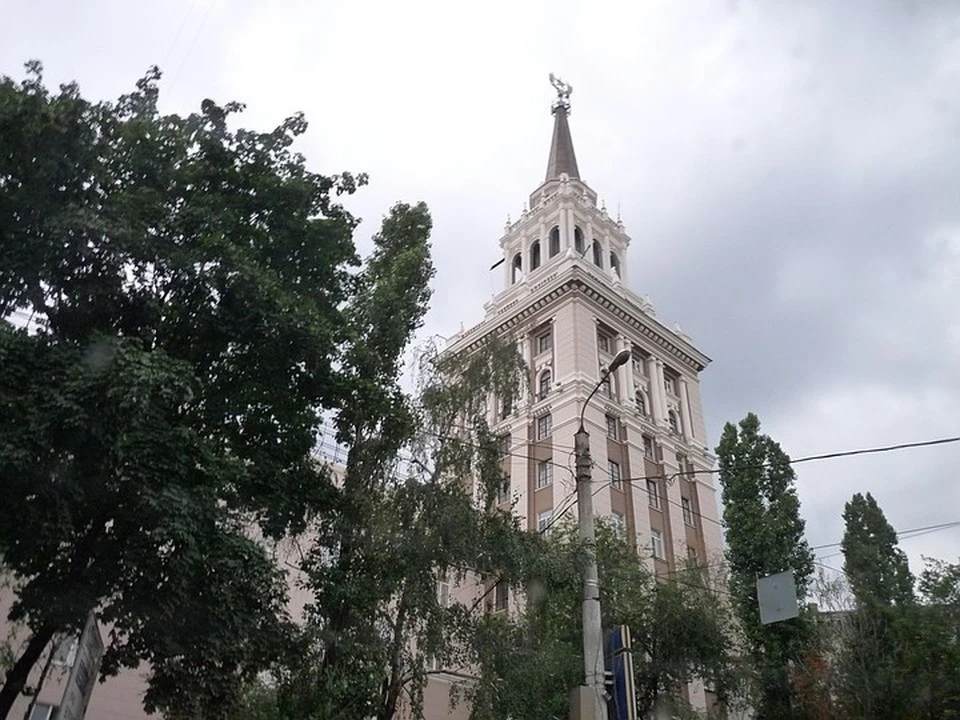 Надеемся, что исторический дом скоро станет еще краше.
