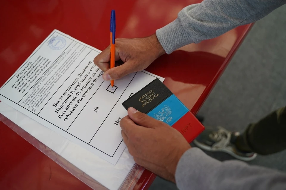 В ДНР прошел референдум. Люди проголосовали за вхождение в состав РФ