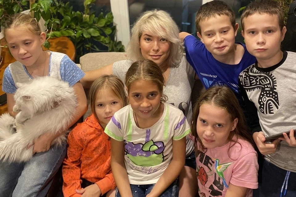 Огромная нижегородская семья усыновила еще пятерых детей из ДНР.