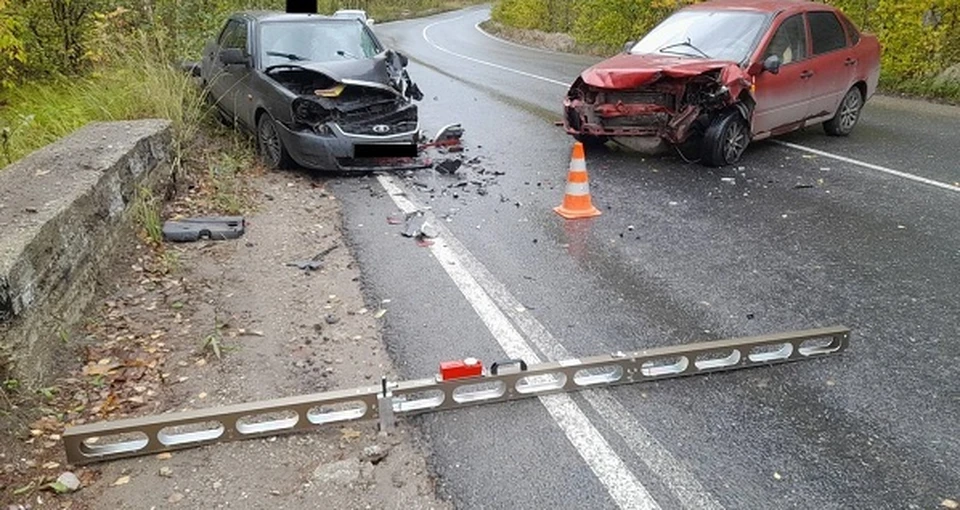 Автомобили получили серьезные повреждения. Фото: ГУ МВД по Самарской области