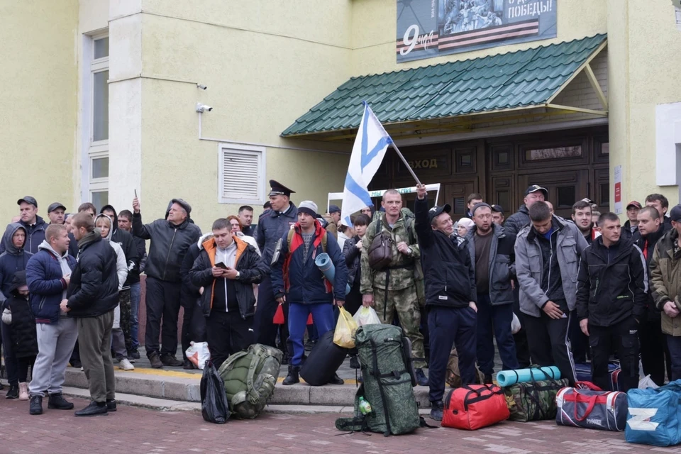 Госдума в трех чтениях приняла закон об отсрочке платежей для призванных по частичной мобилизации