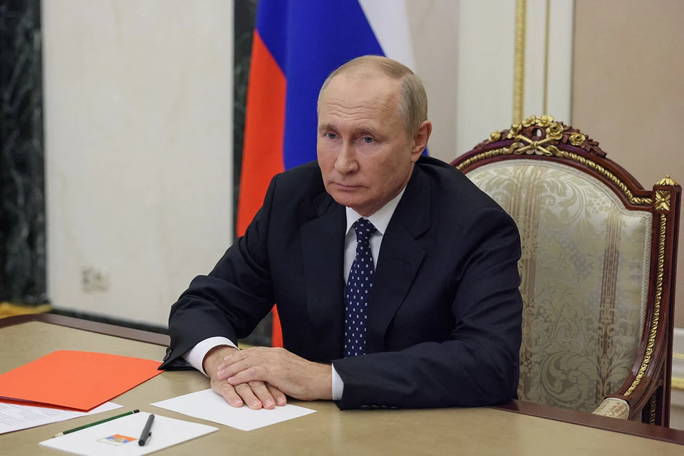 The decree “on issues of international road transport” was published on the Kremlin website.