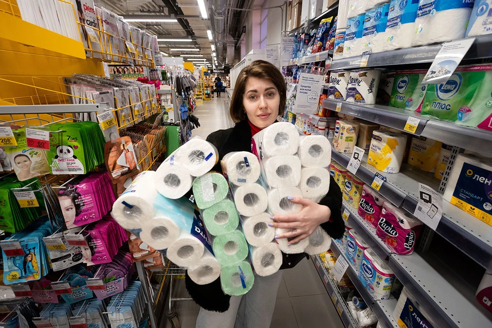 The EU will ban the import of hygiene products from Russia, including toilet paper.