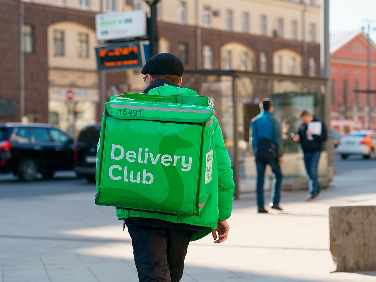 Яндекс застрахует курьеров Delivery Club в Хабаровске - KP.RU