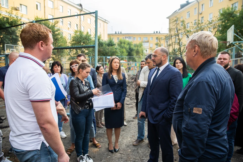 Глава Владивостока встретился с жителями и выслушал их.