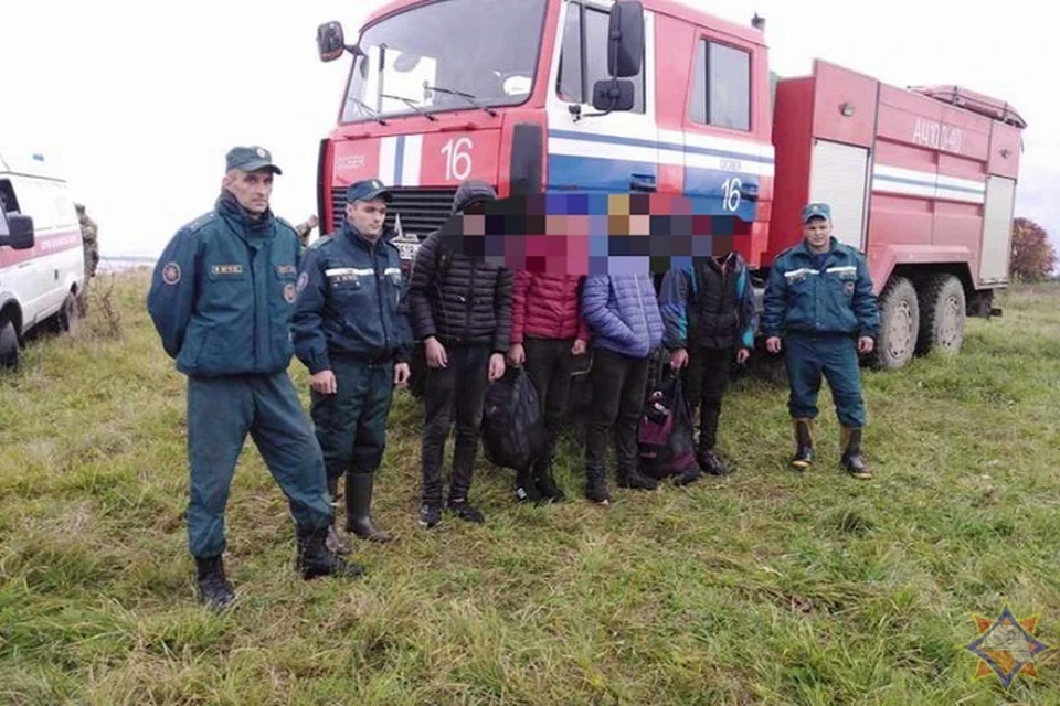 Шестеро иностранцев потерялись в белорусском лесу в Верхнедвинском районе. Фото: МЧС