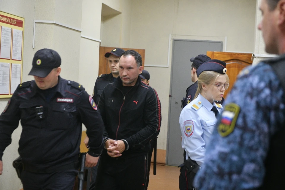 Шурманова обвиняют в мошенничестве