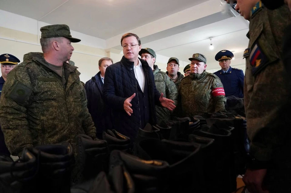 Особое внимание во время осмотра уделялось проведению занятий по боевой подготовке. Фото: пресс-служба губернатора Самарской области