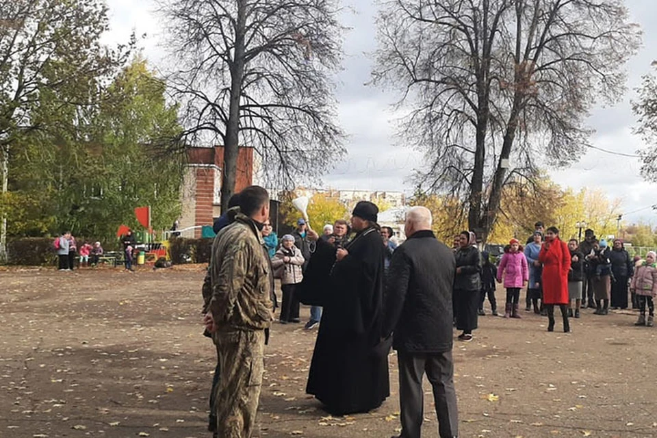 Мобилизованных в Бологое провожали под "Прощание Славянки" Фото: vk.com/bolrayon