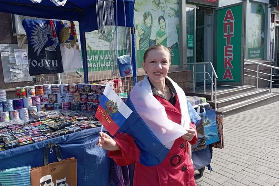 Юлия Тейбаш для бойцов исполняет «Катюшу» «Журавли», песни о любви, доме, маме и о верности