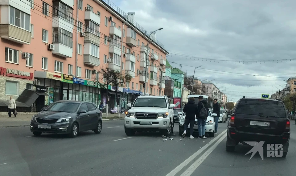 Очередное ДТП произошло в самом центре Рязани на Первомайском шоссе