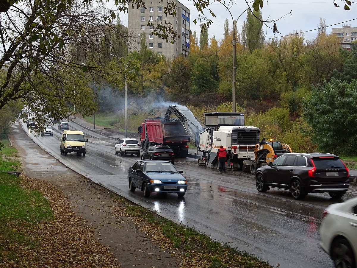 В Липецке ремонтируют дорогу через Каменный Лог от улицы Папина до  Циолковского - KP.RU