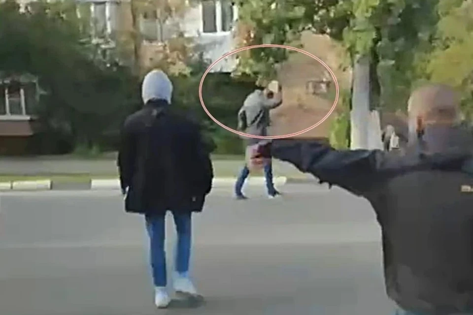 Издевательства над пьяными подругами таганрогские школьницы сняли на видео и выложили в сеть