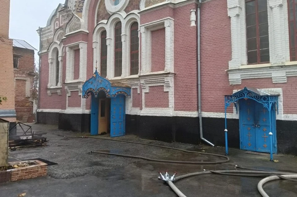В выходные под Липецком вспыхнул храм
