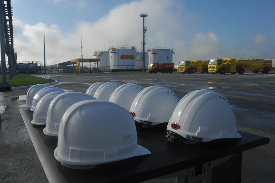 Директора нижегородской нефтебазы оштрафовали за нарушения промышленной безопасности.