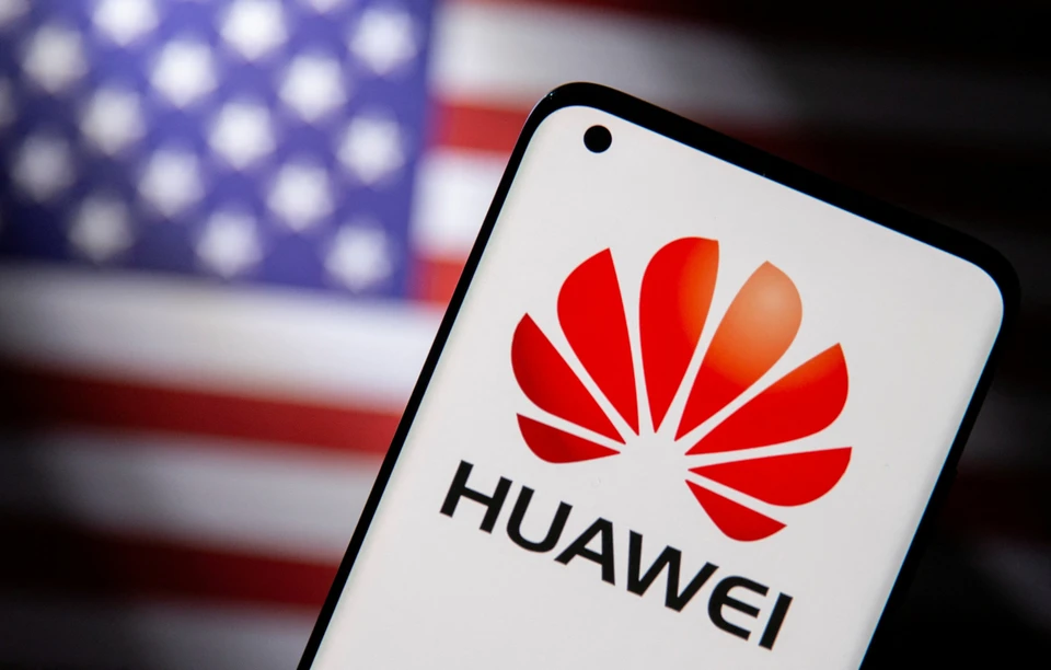 "Известия": Huawei прекратила поставки смартфонов и может окончательно покинуть российский рынок