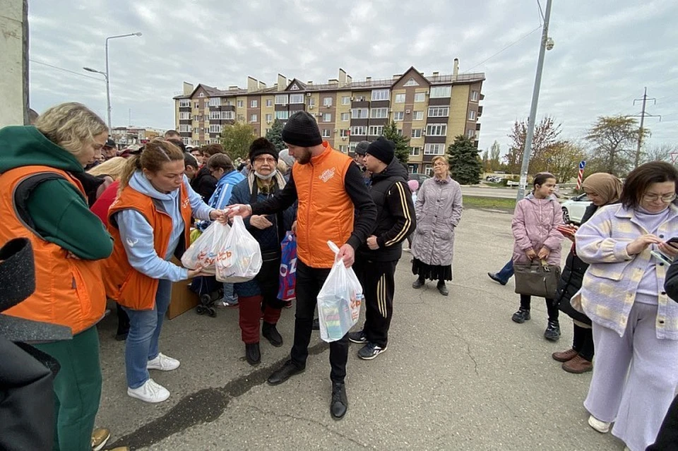 Гуманитарную помощь получила 371 семья Фото: admkrai.krasnodar.ru