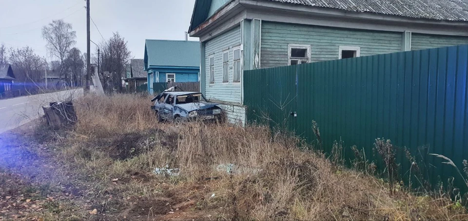 Фото с места аварии. Фото: Госавтоинспекция по Тверской области