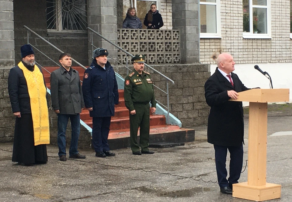 Призывников проводили к местам несения службы