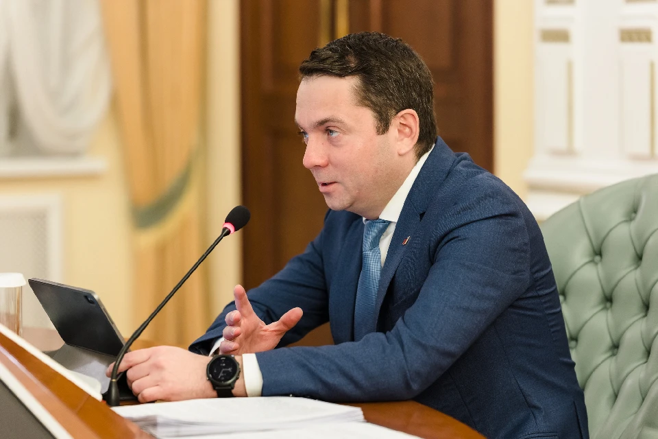 Глава региона сообщил, что бюджет будет достаточно консервативным из-за экономической ситуации в стране и в мире. Фото: gov-murman.ru
