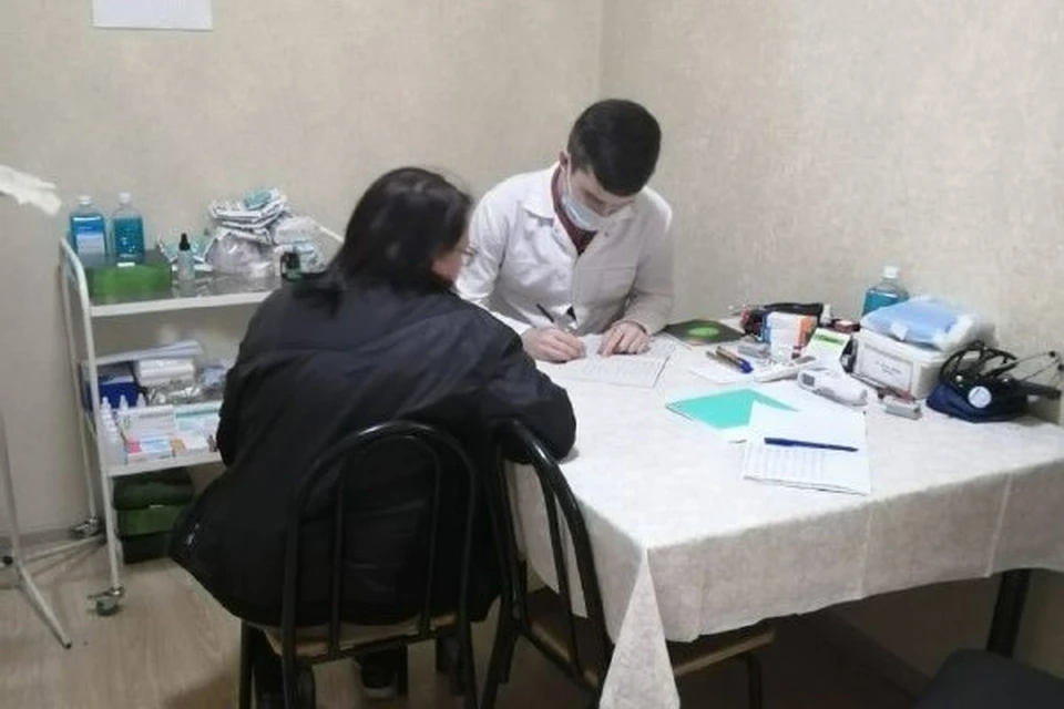 Врачи круглосуточно дежурят в пунктах размещения жителей Херсонской области Фото: t.me/meretukov_rustem