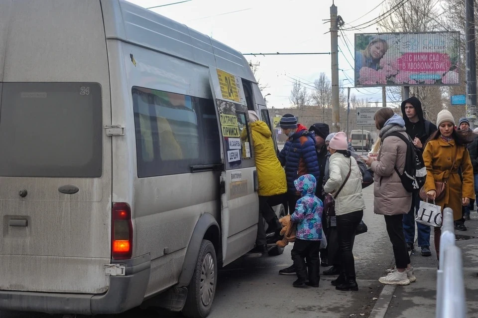 Дети ехали в старую часть города