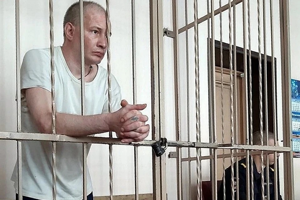 Дмитрий Бакшеев был осужден за убийство женщины и надругательство над ее телом, но адвокаты мужчины настаивают - он ни в чем не виноват.