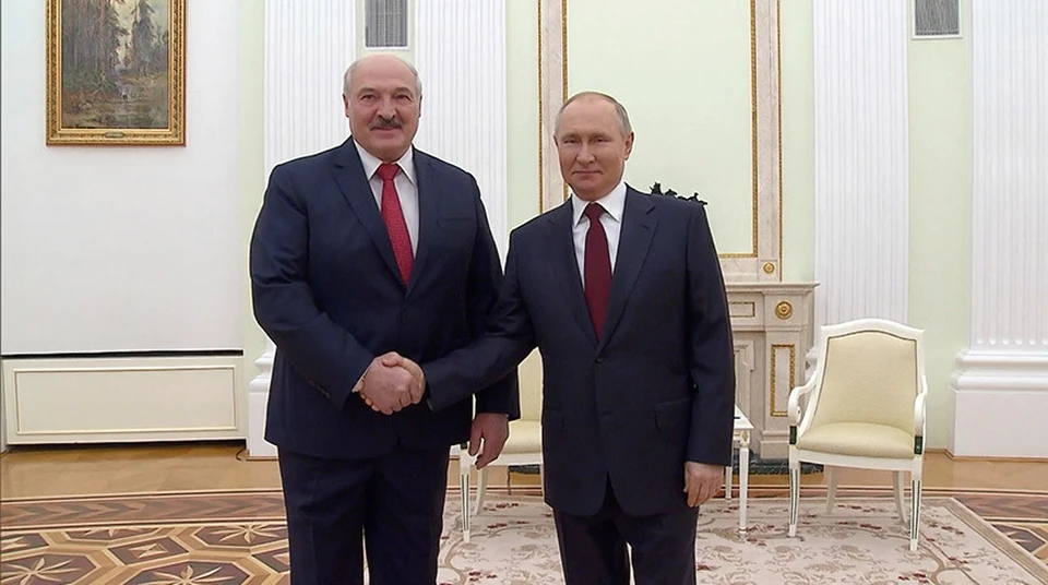 Лукашенко напомнил, что только в Беларуси и России на пространстве СНГ нет биологических лабораторий. Фото: kremlin.ru