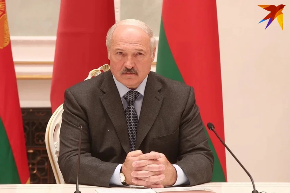 Лукашенко направил телеграмму Си Цзиньпину в связи со смертью Цзян Цзэминя.