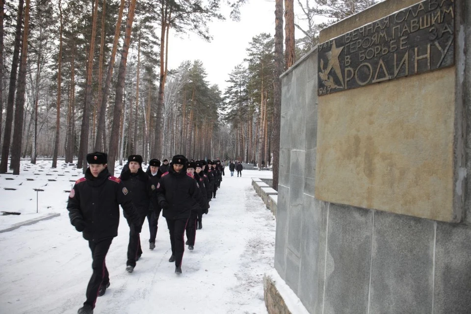 В Новосибирске почтили память павших воинов. Фото: Telegram-канал Анатолия Локтя.