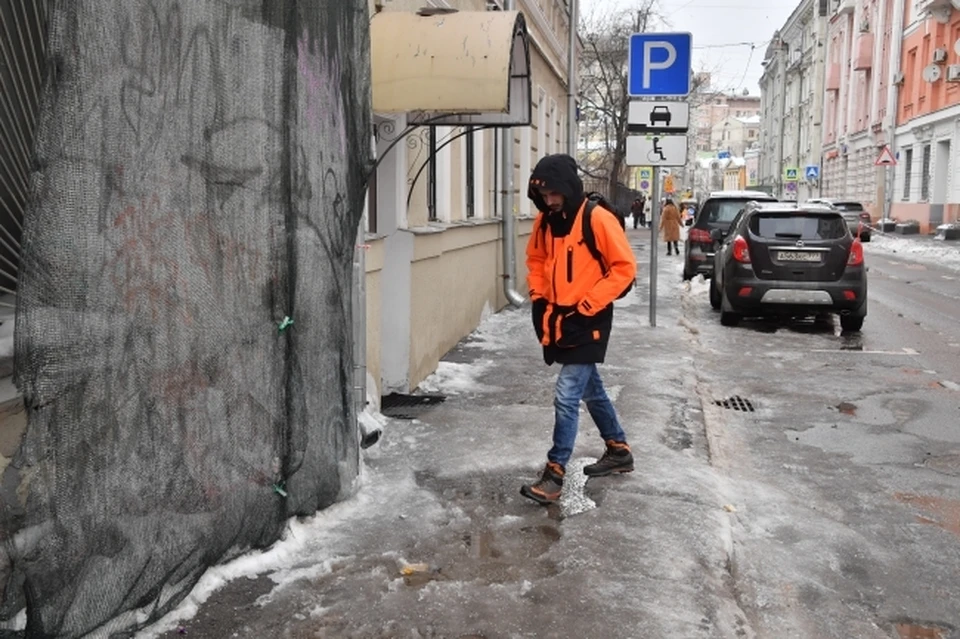 Омичи отчаянно ждут хотя бы немного снега.